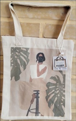 تصویر  كيف خريد متوسط 27*31 (طرح دختر عكاس)