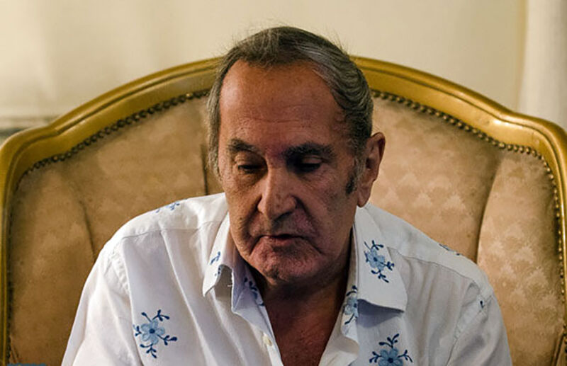 تصویر  بهمن فرزانه